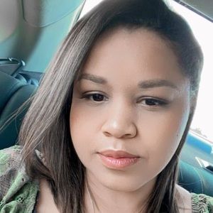 Meet your Posher, Esther karina